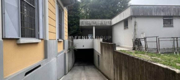 15m² Garage in Milan, Italy No. 302642 4
