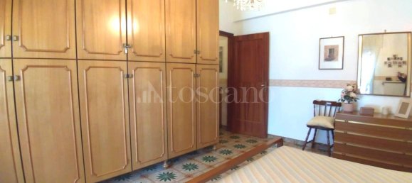 5 rooms Apartment in Palermo, Italy No. 141210 3
