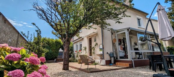 4 bedrooms House in Troyes, France No. 95387 2