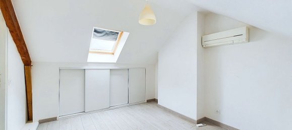 4 bedrooms House in Troyes, France No. 95387 15