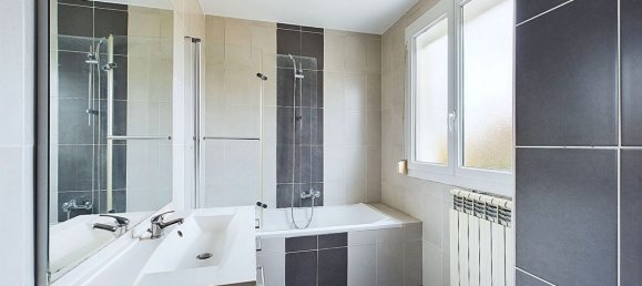 4 bedrooms House in Troyes, France No. 95387 10