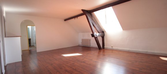 2 bedrooms Apartment in Compiegne, France No. 245850 3