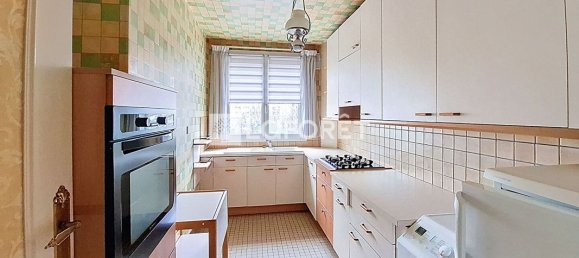 3 bedrooms Apartment in Cachan, France No. 148123 3