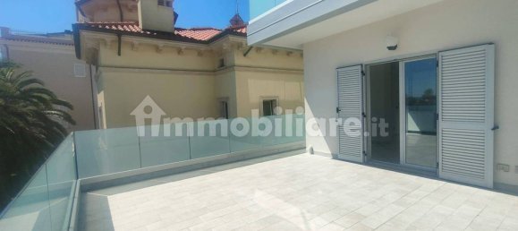 Квартира с 2 спальнями в Торторето, Италия № 309609 5