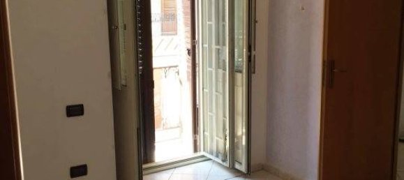 2 bedrooms Apartment in Palermo, Italy No. 271013 11