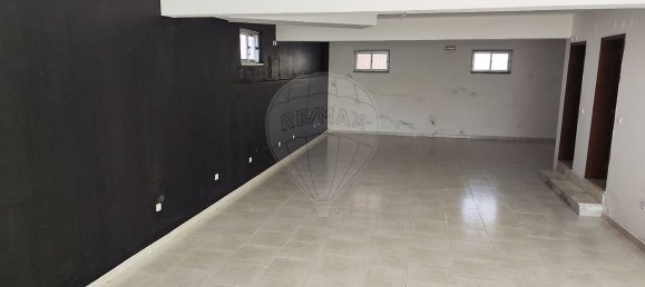 Gewerbliche Immobilie in Entroncamento, Portugal 96m², Nr. 64169 8