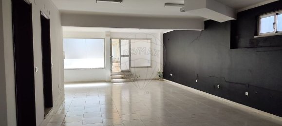 Gewerbliche Immobilie in Entroncamento, Portugal 96m², Nr. 64169 5