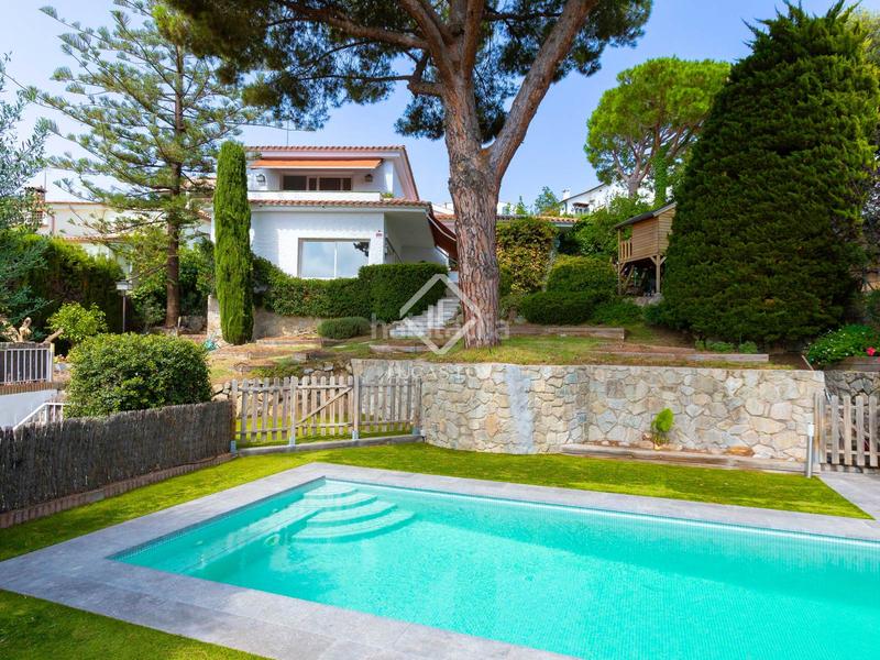 4 bedrooms House in Cabrils, Spain No. 242179