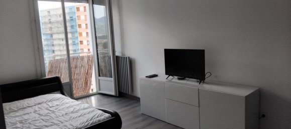Apartamento de 1 dormitorio en Sassenage, France No. 286363 2