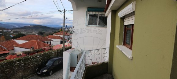 3 bedrooms House in Ervedosa do Douro, Portugal No. 21634 10