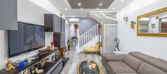 3 rooms Duplex in Novara, Italy No. 164332 2