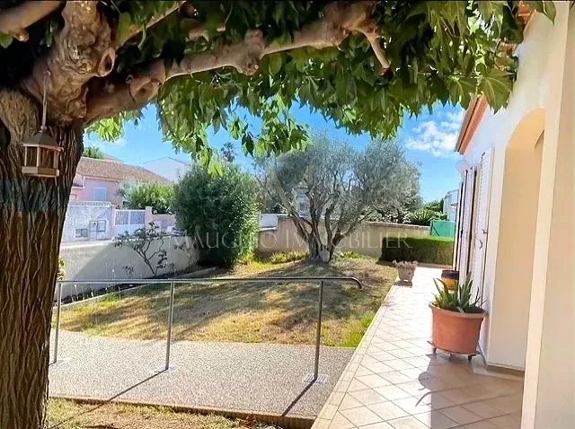 Villa de 4 dormitorios en Mauguio, France No. 347841