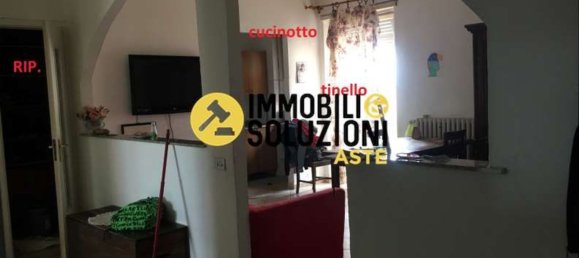 3 rooms Apartment in Livorno Ferraris, Italy No. 51306 2