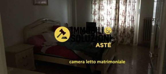 3 rooms Apartment in Livorno Ferraris, Italy No. 51306 5