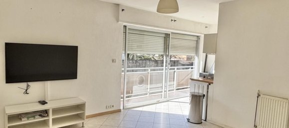 Studio in Sausheim, France, Nr. 77319 2