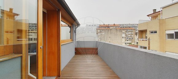 3 chambres Maison à Porto, Portugal No. 29107 25