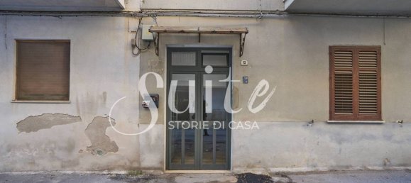 2 Schlafzimmer Wohnung in Palermo, Italy, Nr. 216277 2