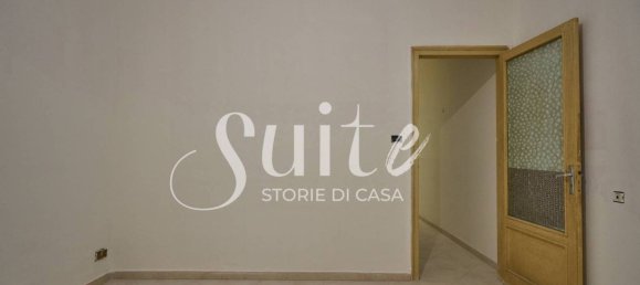 2 Schlafzimmer Wohnung in Palermo, Italy, Nr. 216277 5