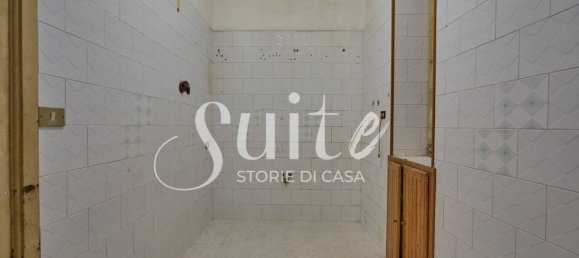 2 Schlafzimmer Wohnung in Palermo, Italy, Nr. 216277 10