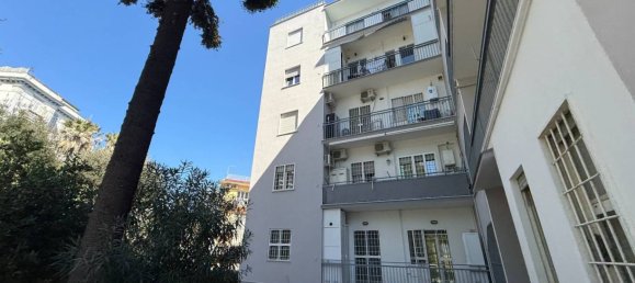 3 bedrooms Apartment in Naples, Italy No. 319144 28