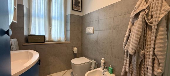 3 bedrooms Apartment in Naples, Italy No. 319144 23