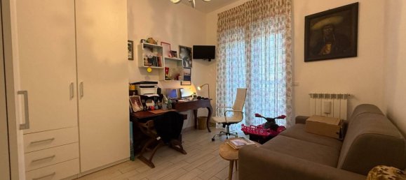 3 bedrooms Apartment in Naples, Italy No. 319144 20