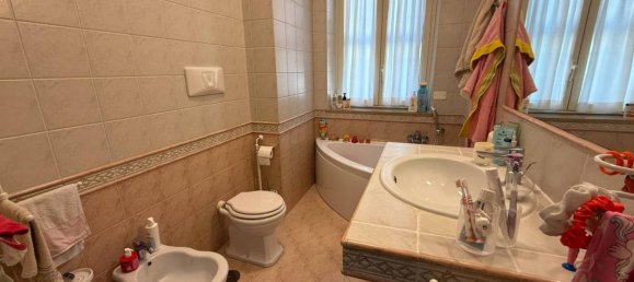 3 bedrooms Apartment in Naples, Italy No. 319144 16