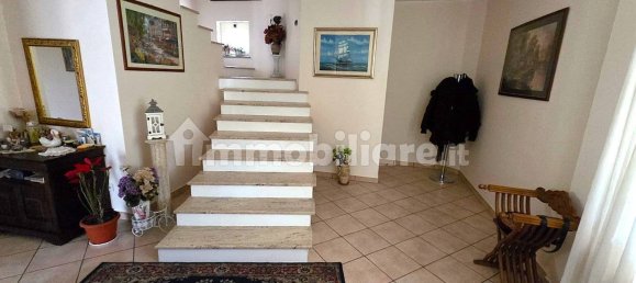 4 bedrooms Villa in Frosinone, Italy No. 282905 4