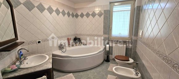 4 bedrooms Villa in Frosinone, Italy No. 282905 19