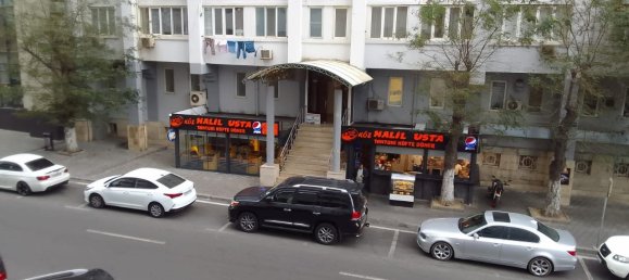 3 bedrooms Apartment in Yasamal, Azerbaijan No. 1944 3