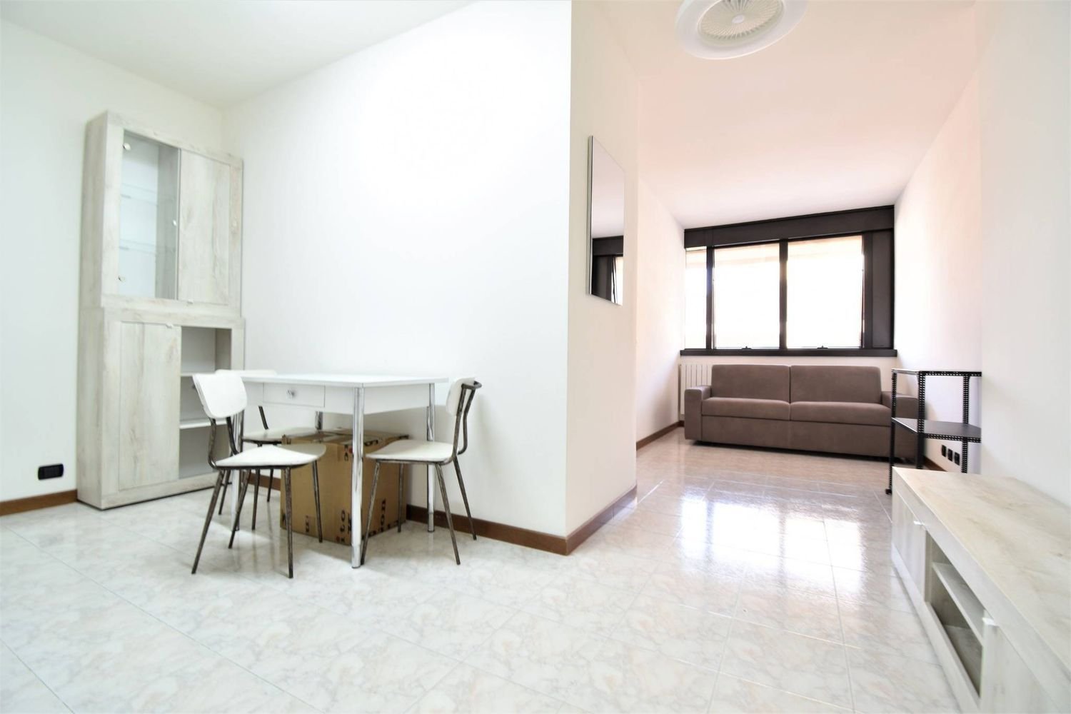 2 rooms Apartment in Verona, Italy No. 283820