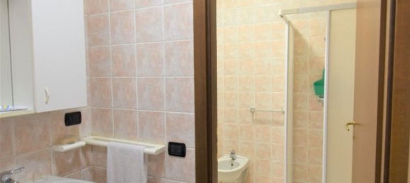 2 rooms Apartment in Verona, Italy No. 283820 8