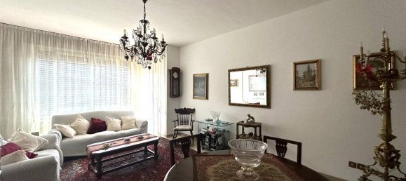 4 rooms Apartment in Pordenone, Italy No. 92454 10