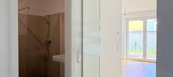 Estudio en Fels am Wagram, Austria No. 233972 9