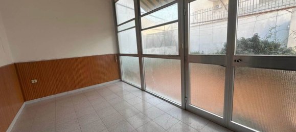 3 bedrooms Apartment in Taranto, Italy No. 93763 8