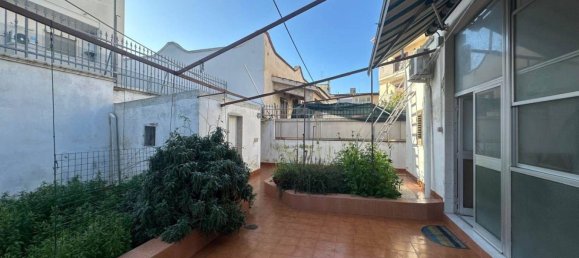 3 bedrooms Apartment in Taranto, Italy No. 93763 4