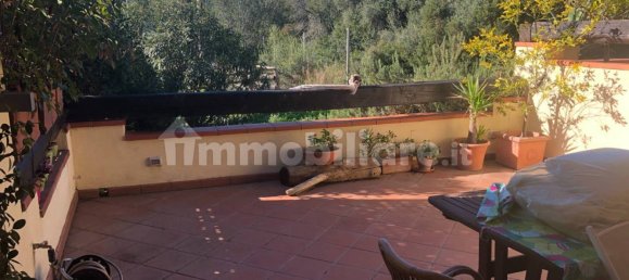 Квартира с 2 спальнями в Капальбио, Италия № 62402 37