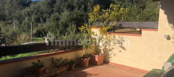 Квартира с 2 спальнями в Капальбио, Италия № 62402 41