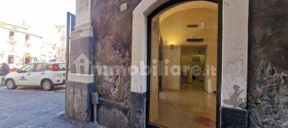 147m² Commercial property in Paternò, Italy No. 322826 3