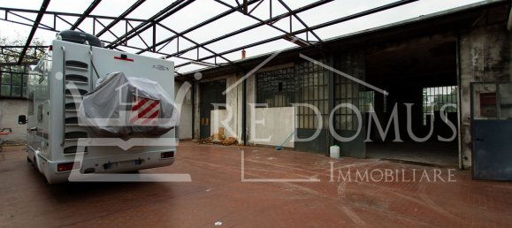 Entrepôt à Cesano Maderno, Italy 700m² No. 314718 23