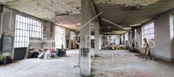 Entrepôt à Cesano Maderno, Italy 700m² No. 314718 20