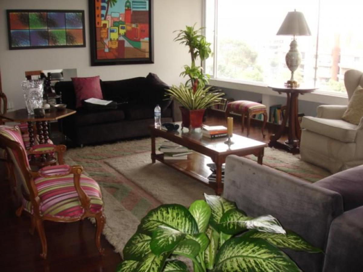 3 bedrooms House in Bogota, Colombia No. 11395