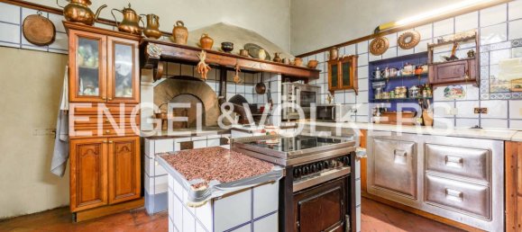 Вилла с 7 спальнями в Монтополи ин Валь д’Арно, Италия № 38878 10