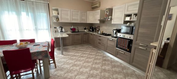 4 rooms Apartment in Alessandria, Italy No. 157574 15