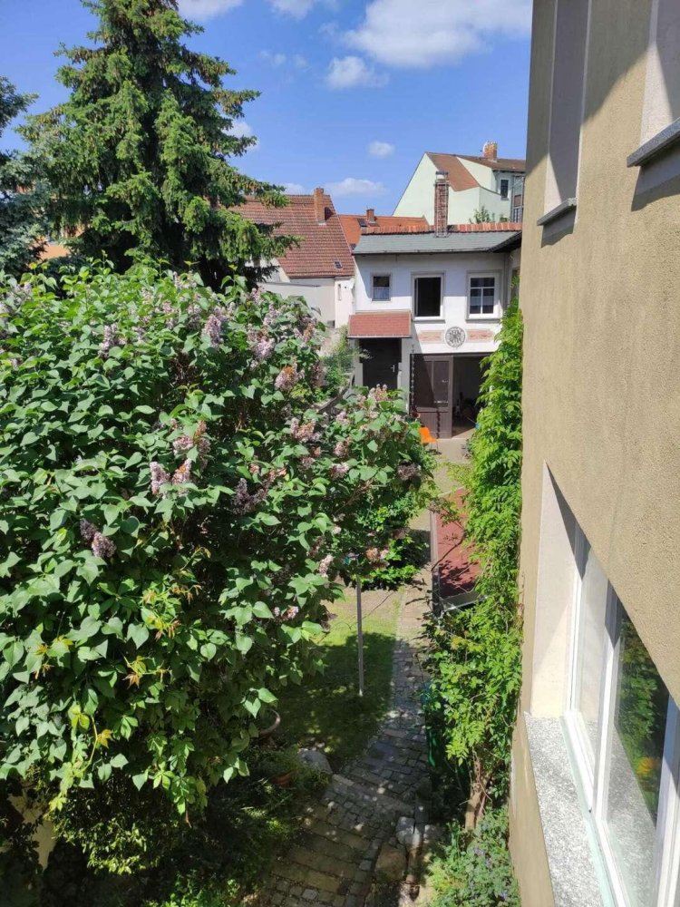 9 rooms Townhouse in Hoyerswerda, Germany No. 371511