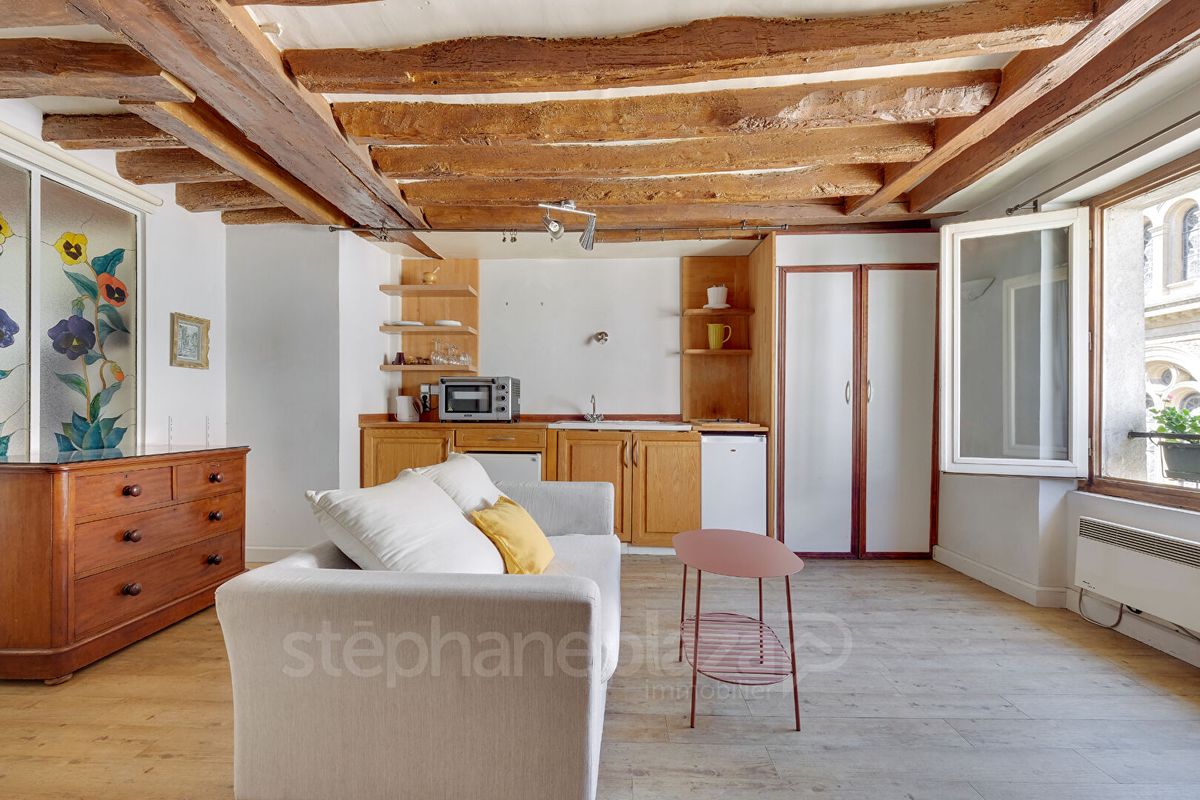 1 bedroom Apartment in Paris, France No. 113438