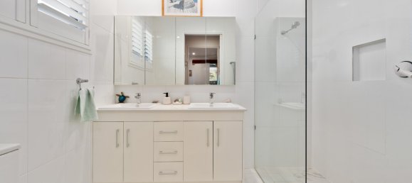 3 bedrooms House in Bongaree, Australia No. 15 8