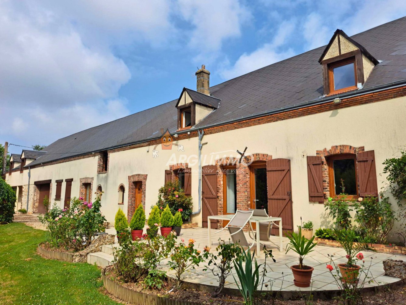 8 bedrooms House in Sarge-sur-Braye, France No. 262027