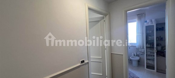 5 bedrooms Villa in Monterotondo, Italy No. 304870 8