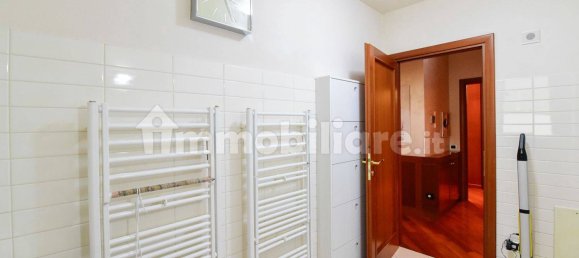 Квартира с 3 спальнями в Сереньо, Италия № 352049 45